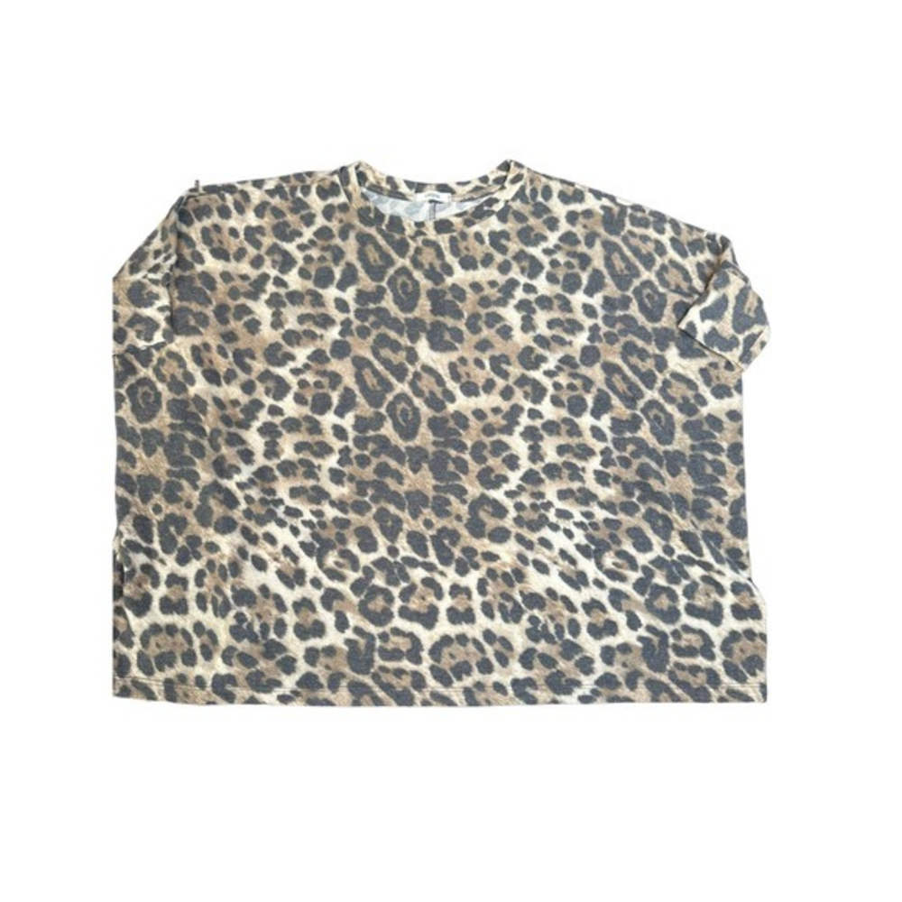 Cherish Leopard/Jaguar Soft Oversized Fit Top Size: Small